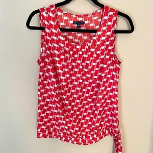 Gap side-tie cream and red top